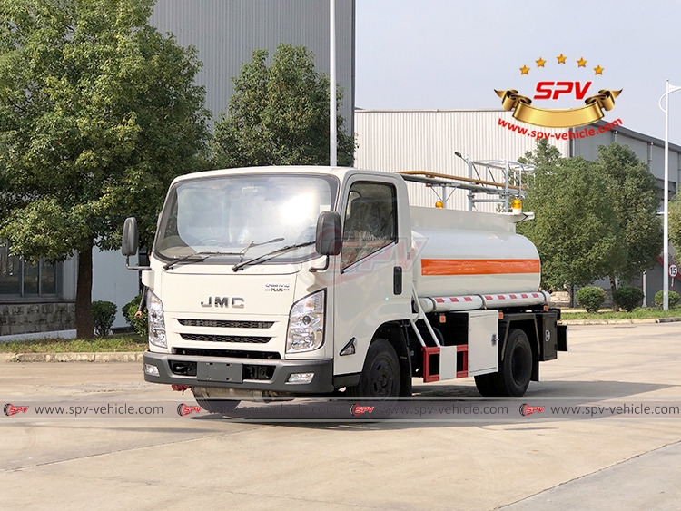 2,000 Litres Refueling Tank Truck JMC - LF 2,000 Litres Refueling Tank Truck JMC - LF